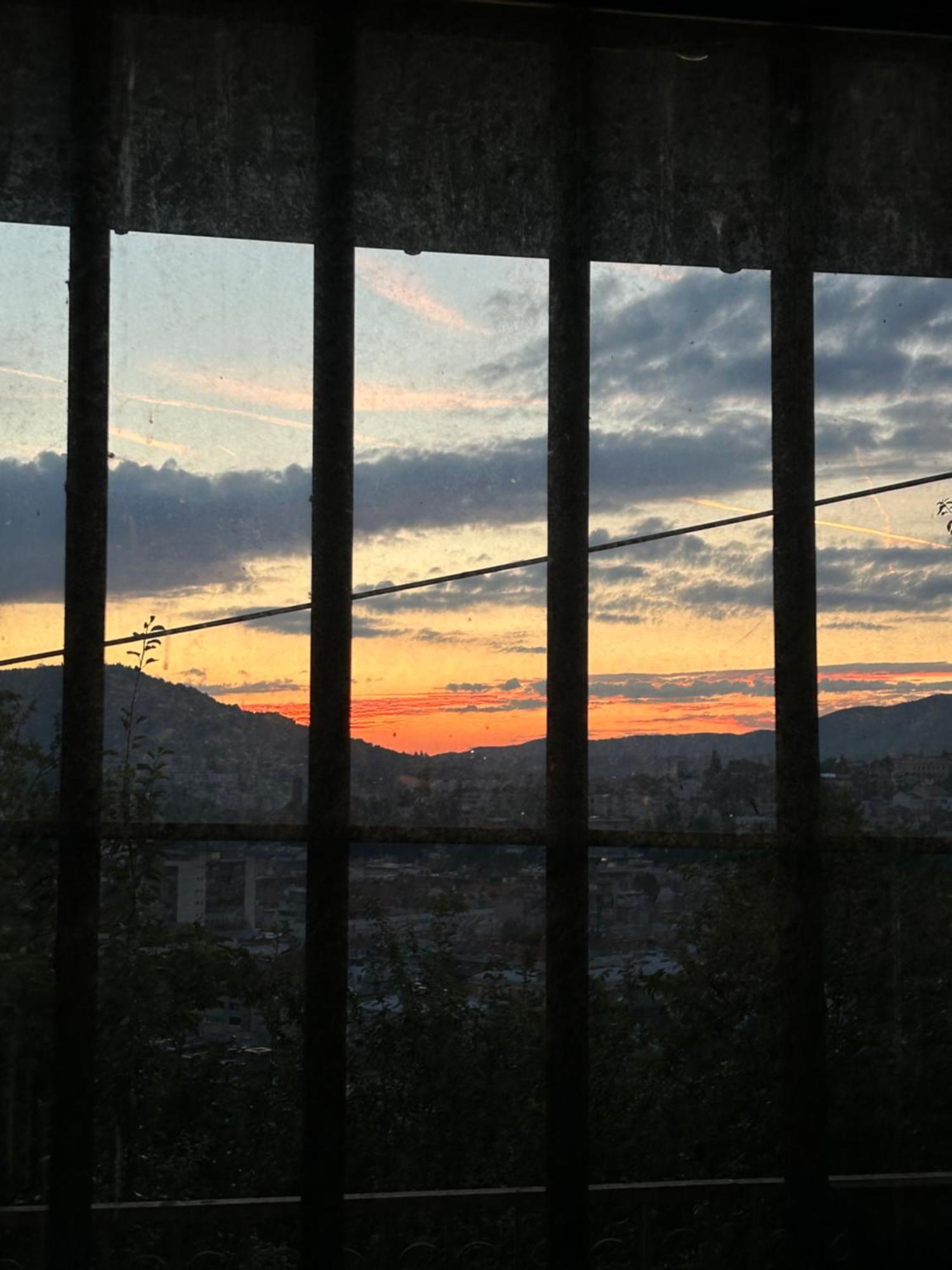 Peaceful Pleasure Apartment & Free Private Parking Sarajevo Bagian luar foto